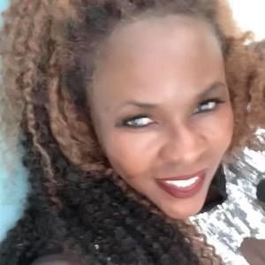 Meet your Posher, Gloria